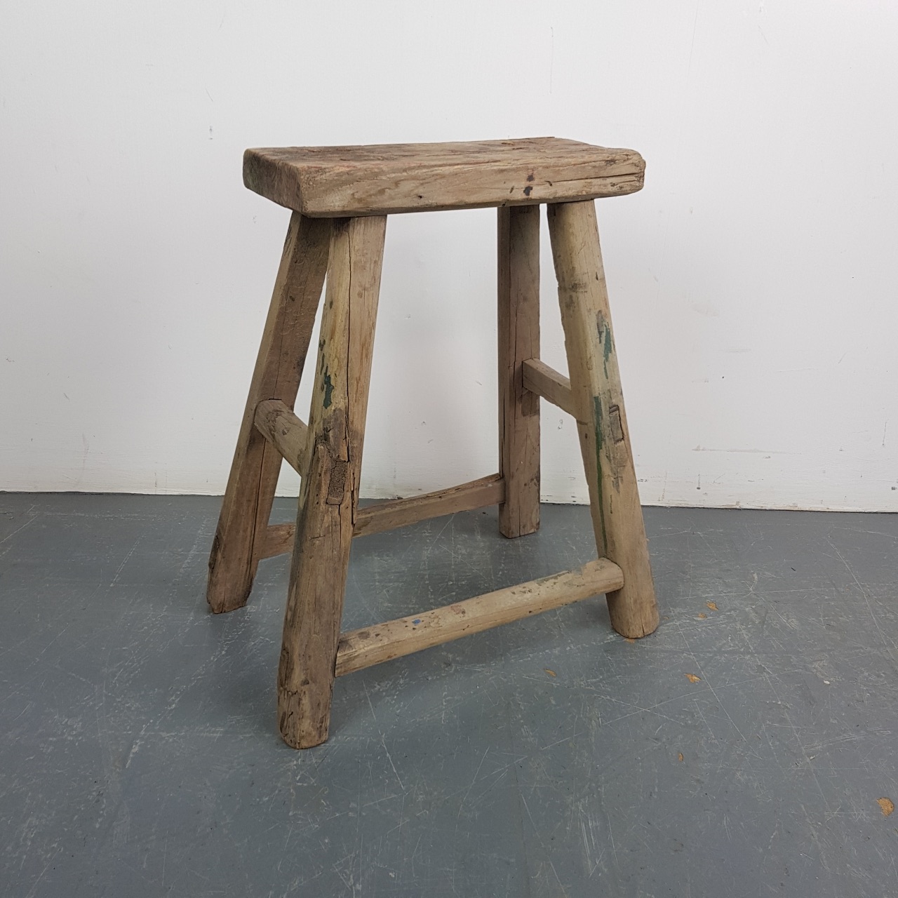 Rustic wooden stool L205 - Lovely & Co.