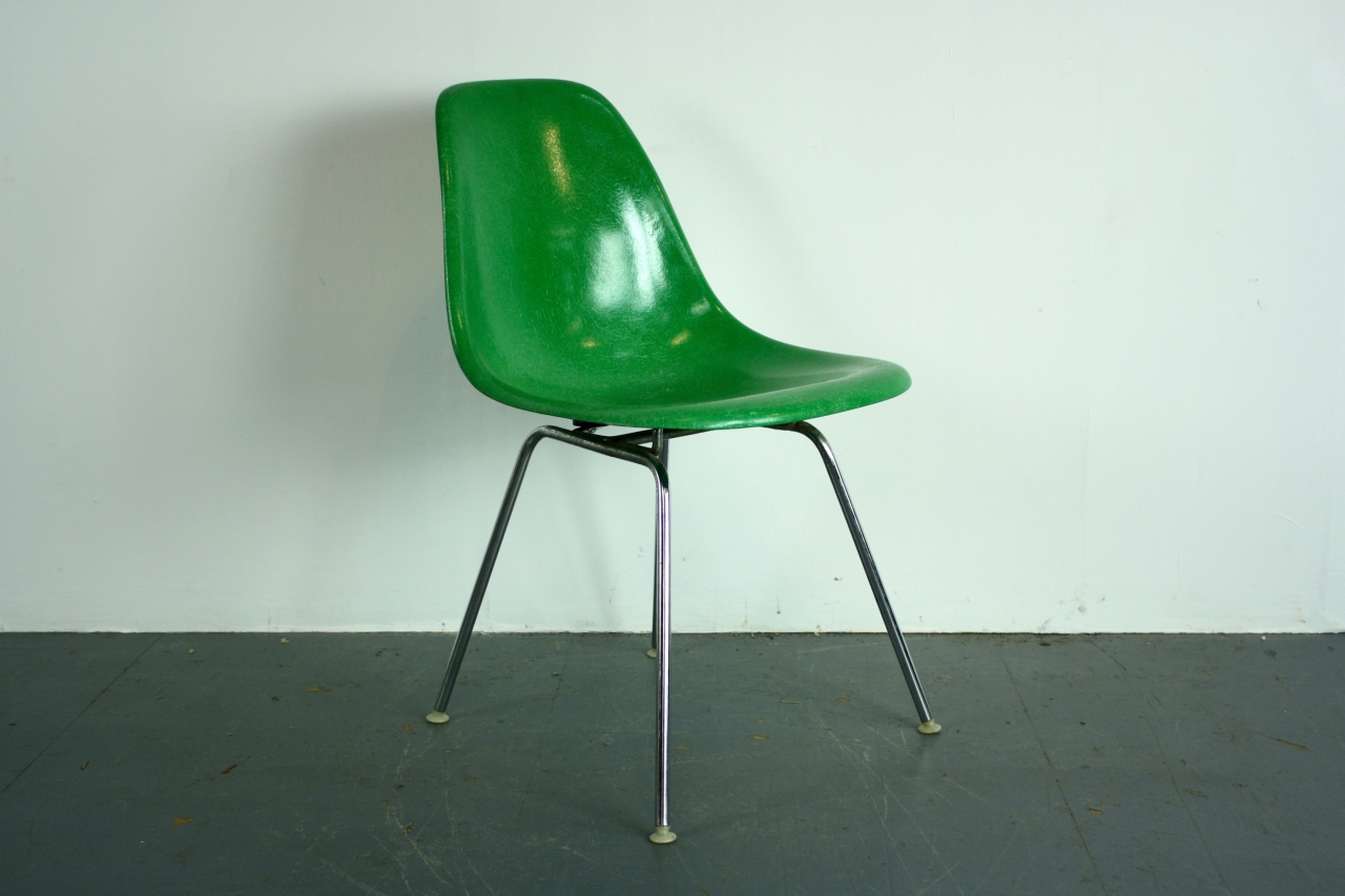 eames kelly green